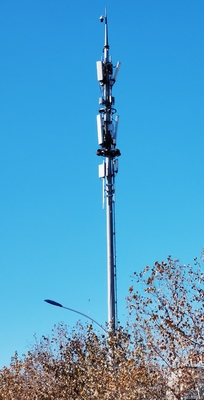 Torre de comunicación de un solo tubo de instalación simple con soporte de antena
