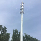 Las telecomunicaciones monopolares de 15 metros se elevan alrededor de la estructura de acero afilada del palo