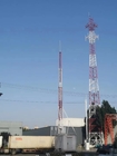 Torre de comunicación reutilizable para instalación conveniente de despliegue rápido