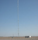 Torre triangular del palo de Guyed de las telecomunicaciones del certificado del SGS