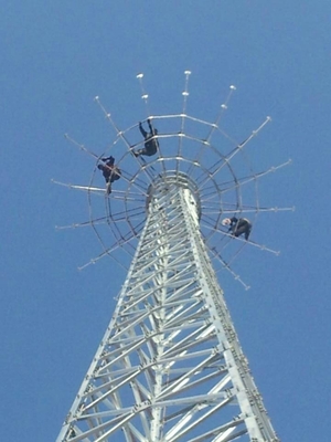 Palo triangular de Guy Wire Tower Lattice Triangle de la antena del acero los 30m
